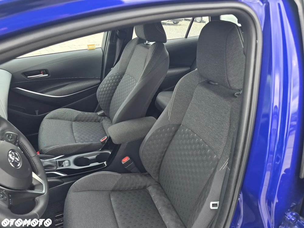 Toyota Corolla 1.8 Hybrid Comfort - 23