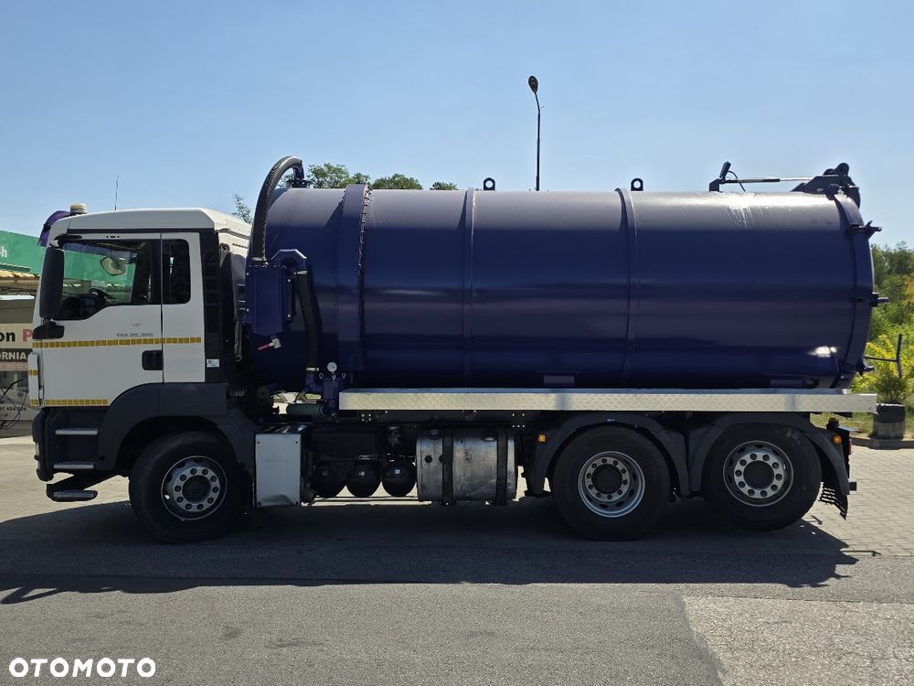 MAN TGS 26.320 2010 r ASENIZACYJNY SZAMBIARKA NOWA BECZKA 20 m³ TRZECIA OŚ SKRĘTNA KLIMATYZACJA - 6