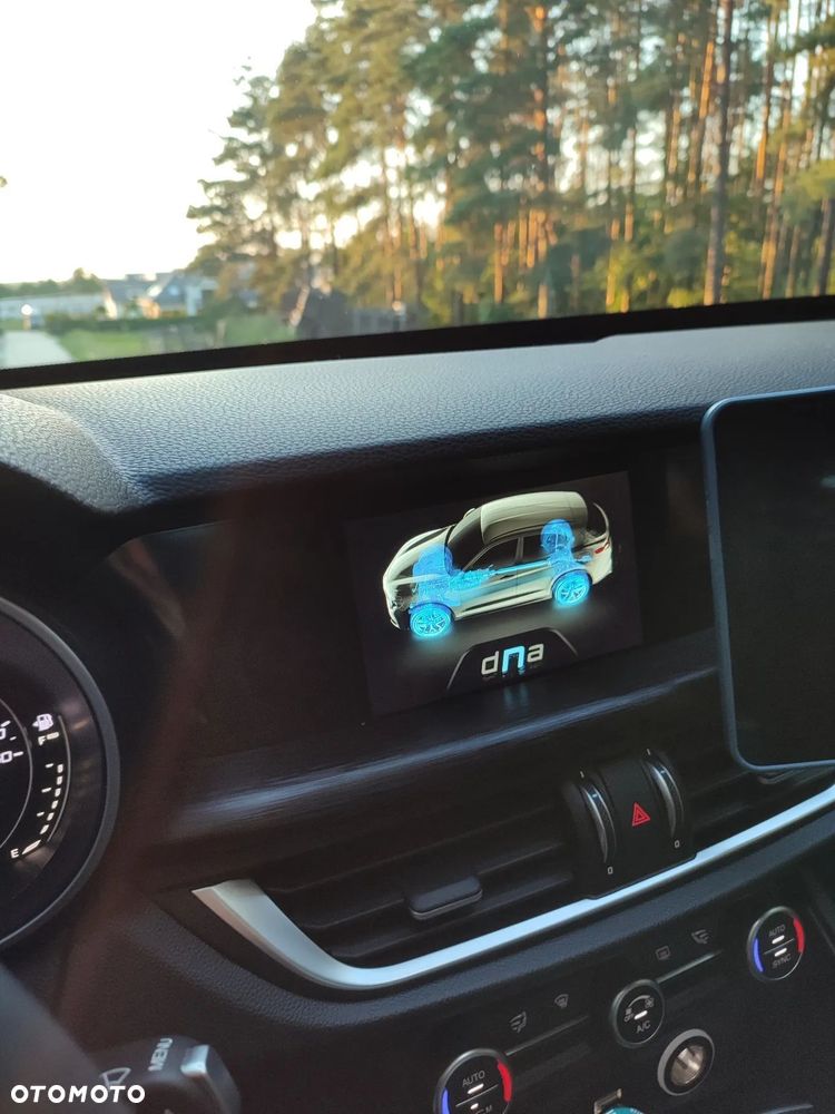 Alfa Romeo Stelvio - 4