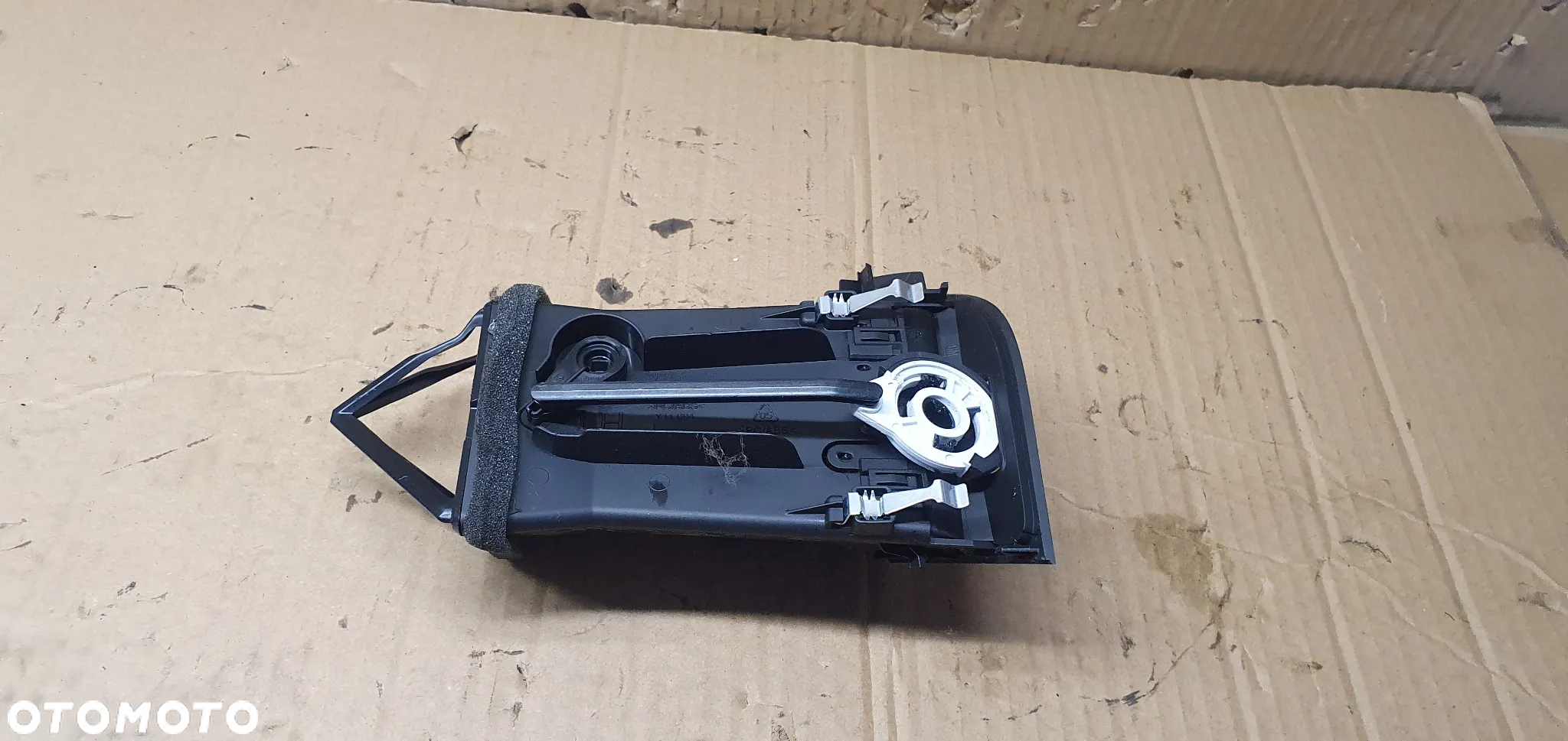 Kratka nawiewu powietrza lewa Opel Zafira C 13432407 - 5