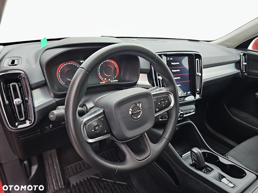 Volvo XC 40 T4 AWD Momentum Pro - 11