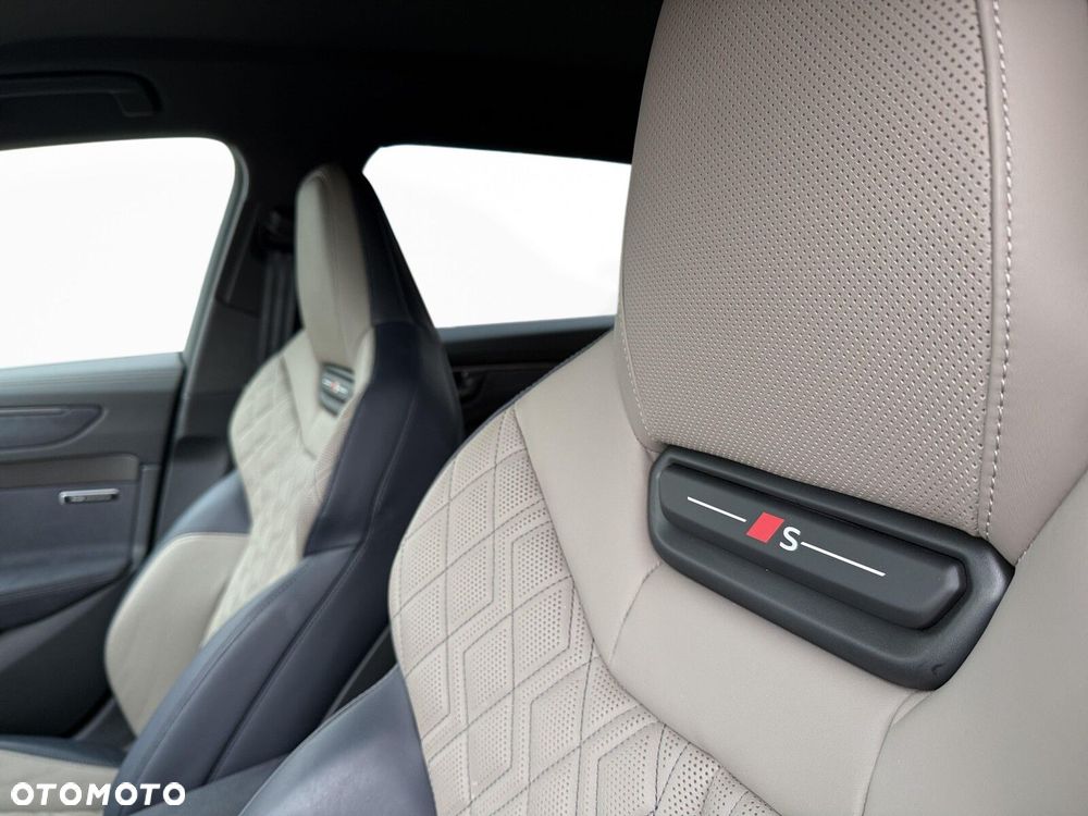 Audi A6 Avant TFSI mHEV Quattro S tronic - 15