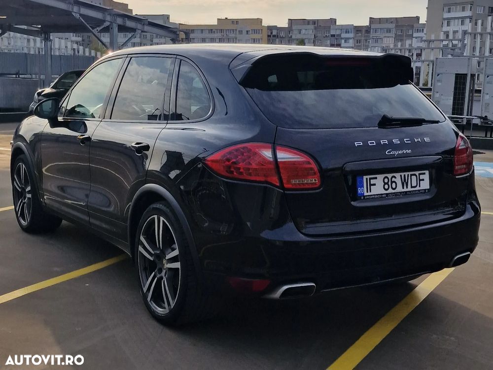 Porsche Cayenne - 9