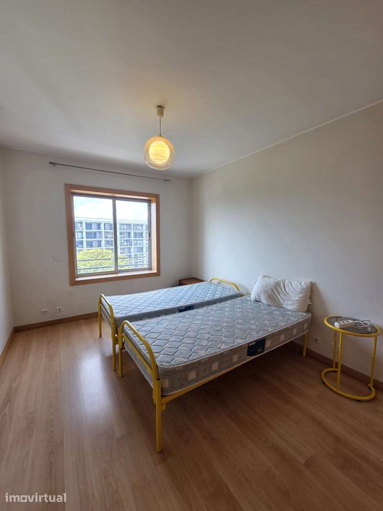 Apartamento T1 Mobilado com lugar Garagem - Grande imagem: 4/8