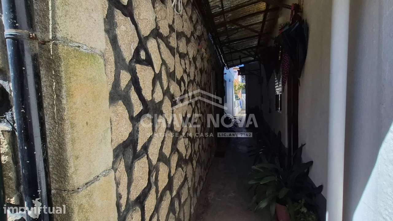 Moradia Pronta a Habitar em Santa Marinha - Grande imagem: 4/24