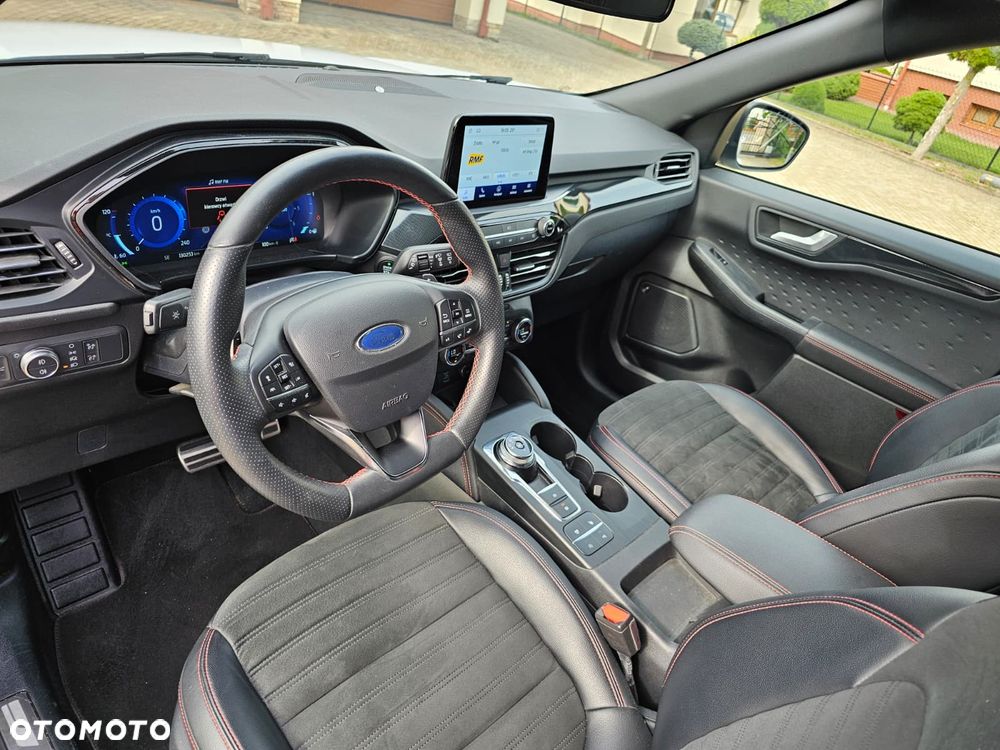 Ford Kuga 2.0 EcoBlue AWD ST-Line X - 31