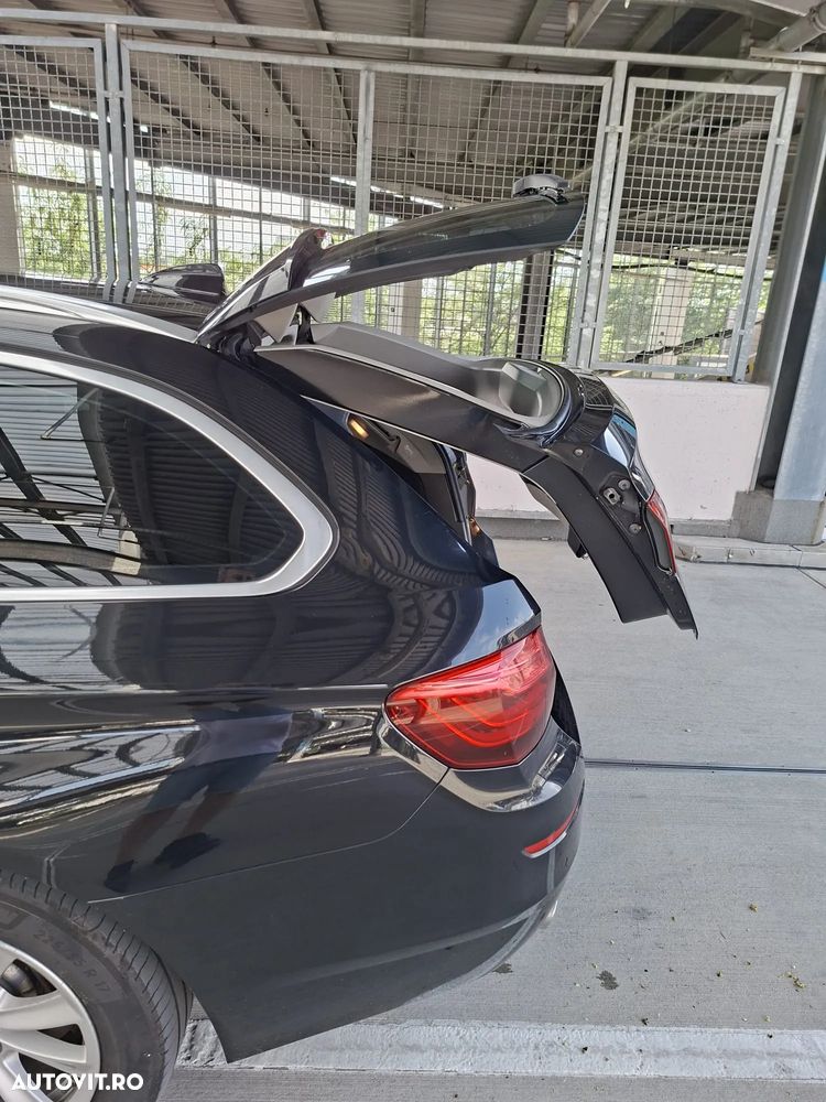 BMW Seria 5 525d xDrive - 10