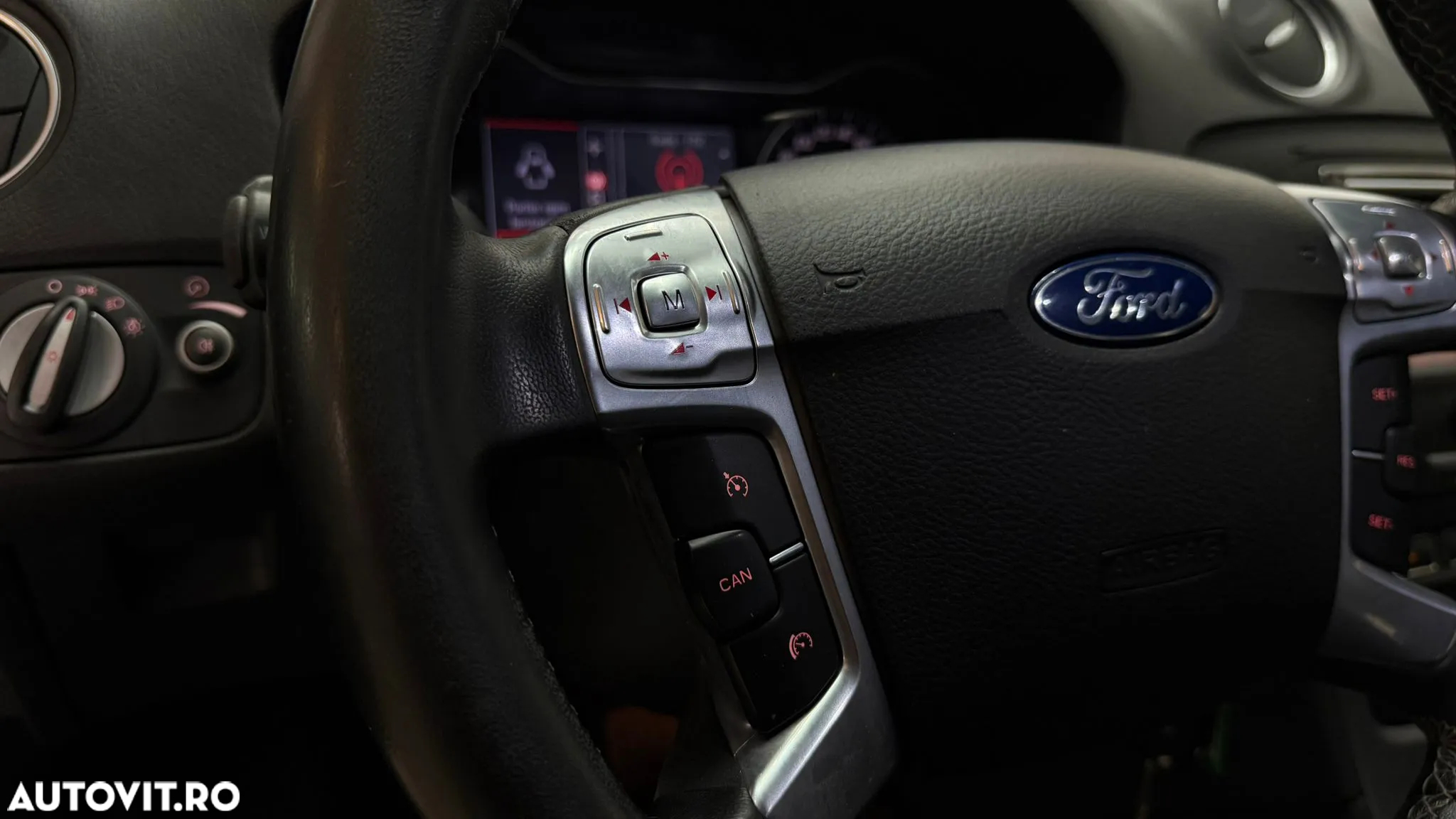 Ford Mondeo 2.0 TDCi Titanium - 23