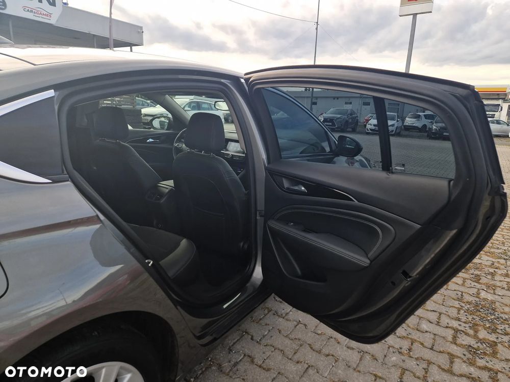 Opel Insignia - 29