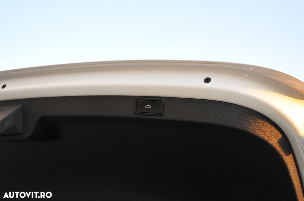 Skoda Octavia 2.0 TDI DSG Tour - 20