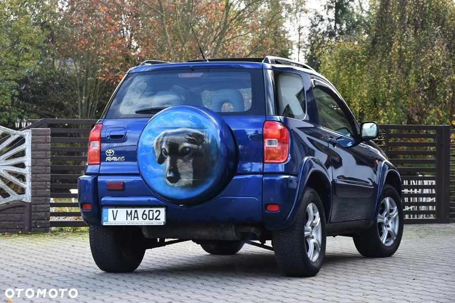 Toyota RAV4 - 7