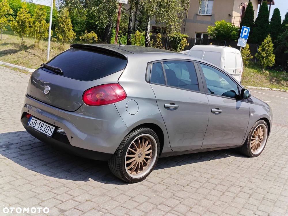 Fiat Bravo 1.6 Multijet 16V Dynamic - 19