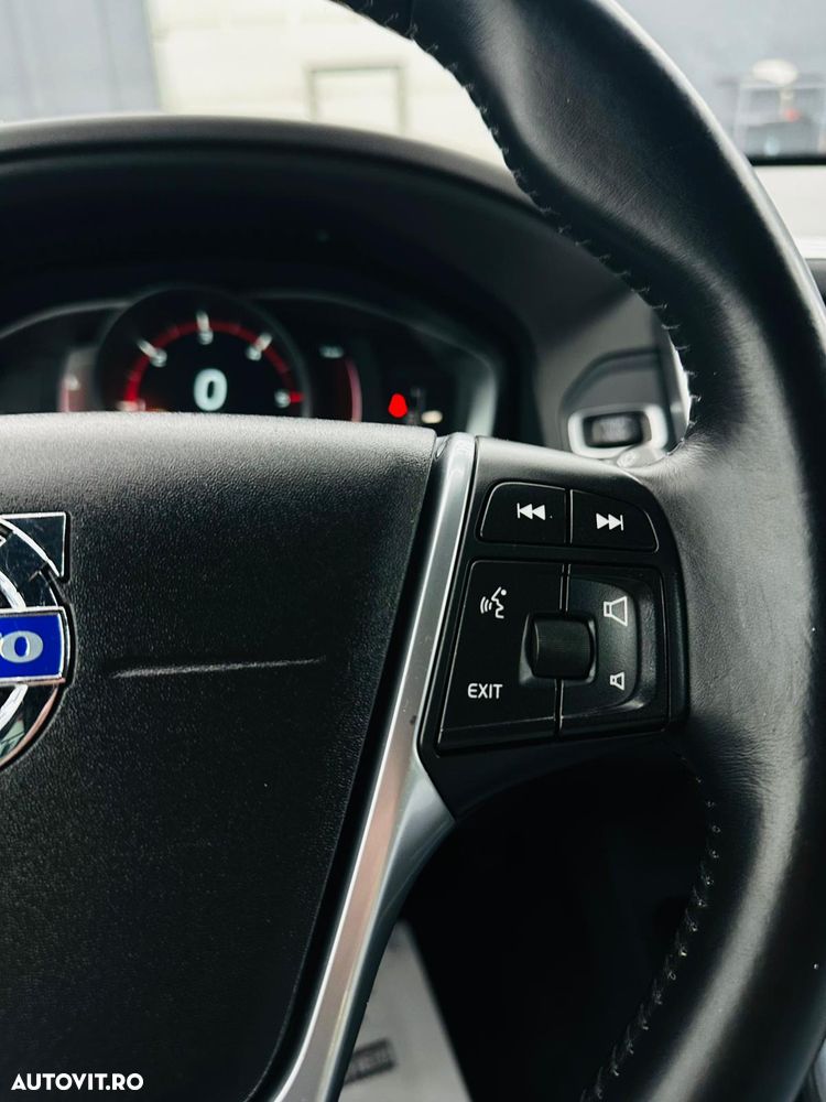 Volvo XC 60 D3 Momentum - 30