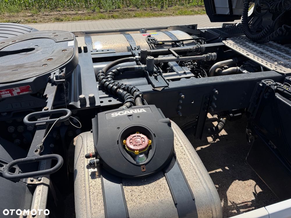 Scania 460R - 12