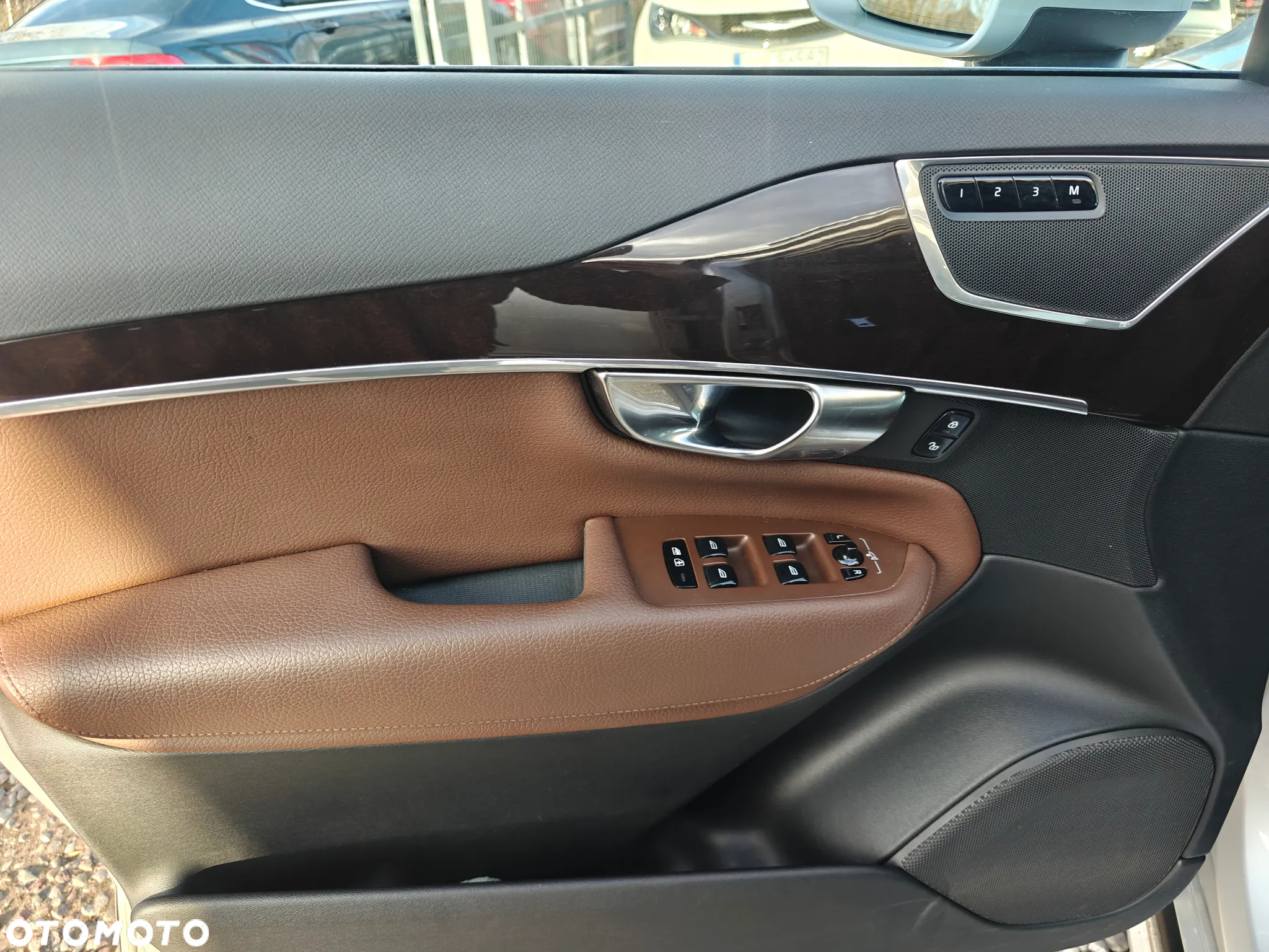 Volvo XC 90 T6 AWD Momentum 7os - 17