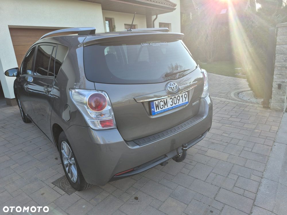 Toyota Verso 1.8 Premium EU6 - 4