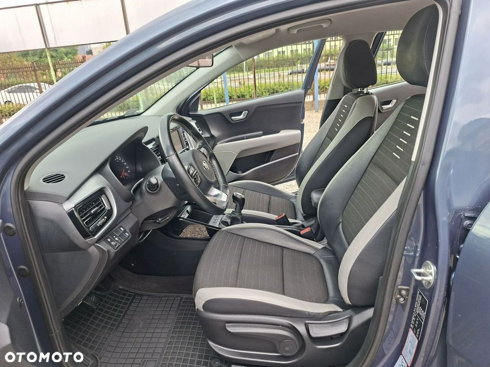 Kia Stonic 1.4 L - 19