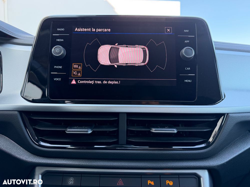 Volkswagen T-Roc 1.5 TSI DSG Life - 16