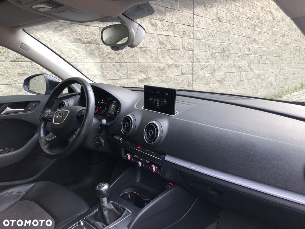 Audi A3 Sportback 1.6 TDI Ambiente - 12