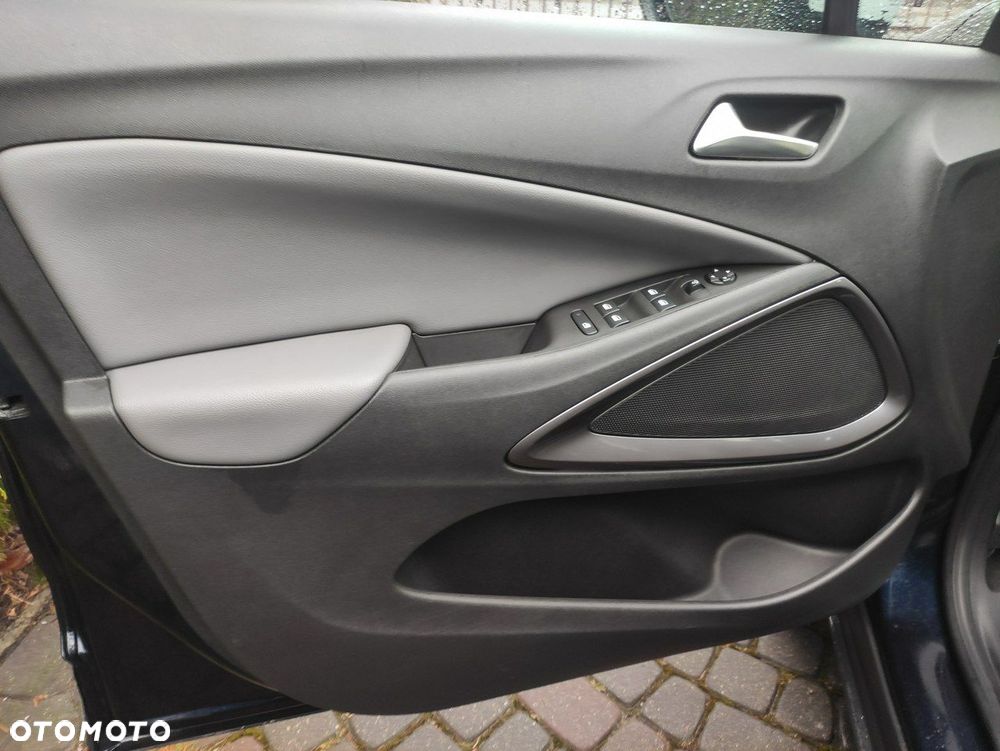 Opel Crossland X - 21
