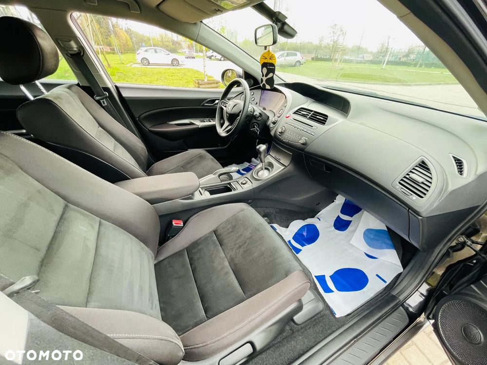 Honda Civic 1.4 i-VTEC Sport Black Edition - 16