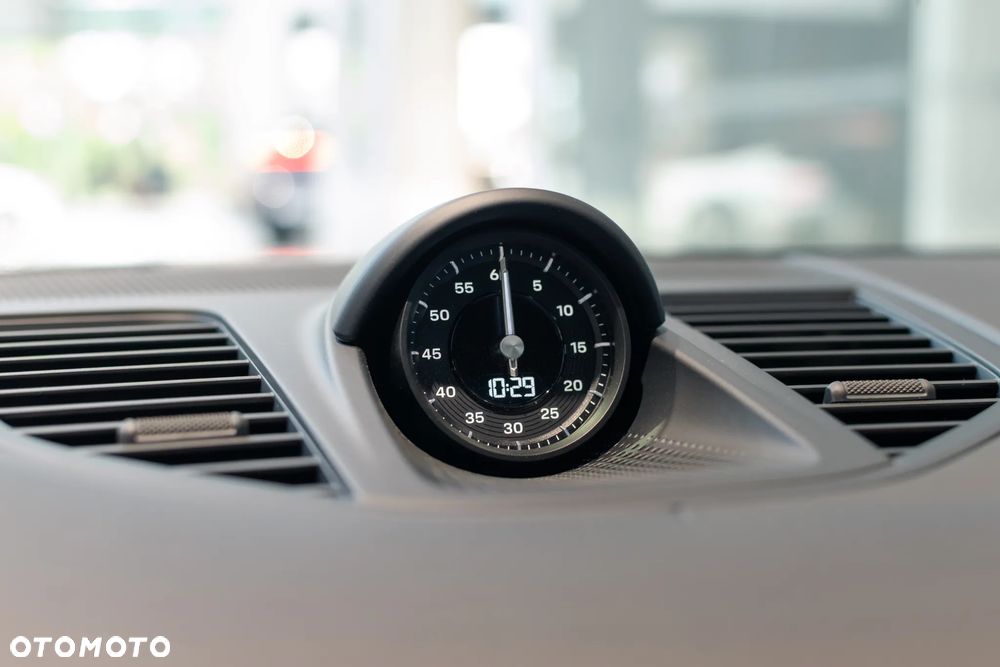 Porsche Panamera 4 E-Hybrid PHEV - 29