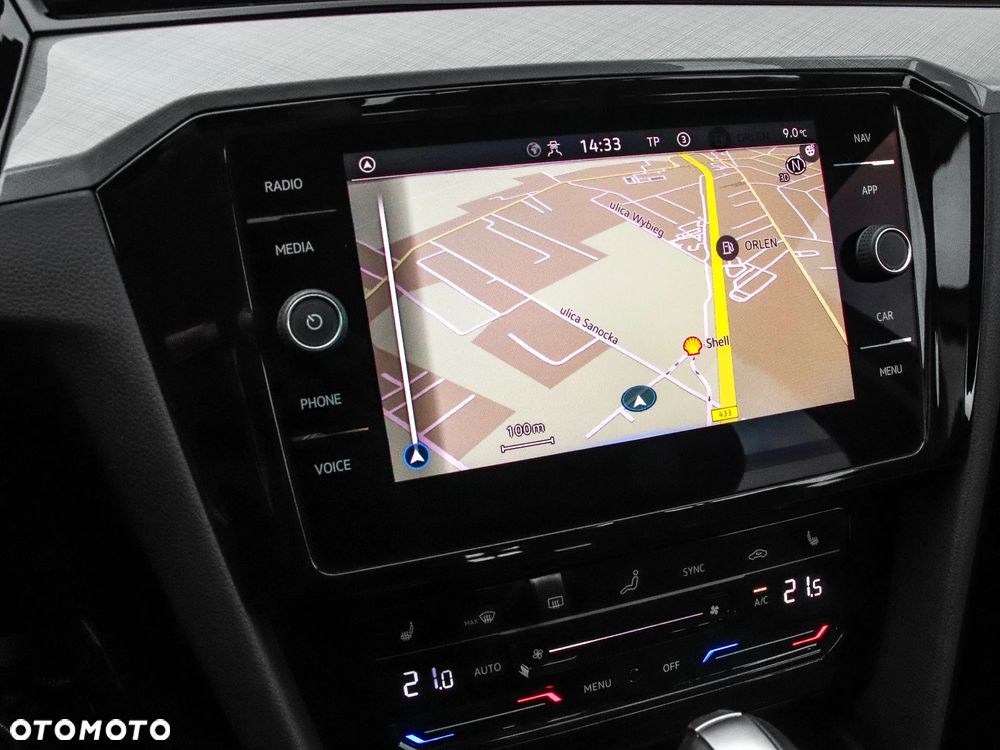 Volkswagen Passat 2.0 TDI Business DSG - 17