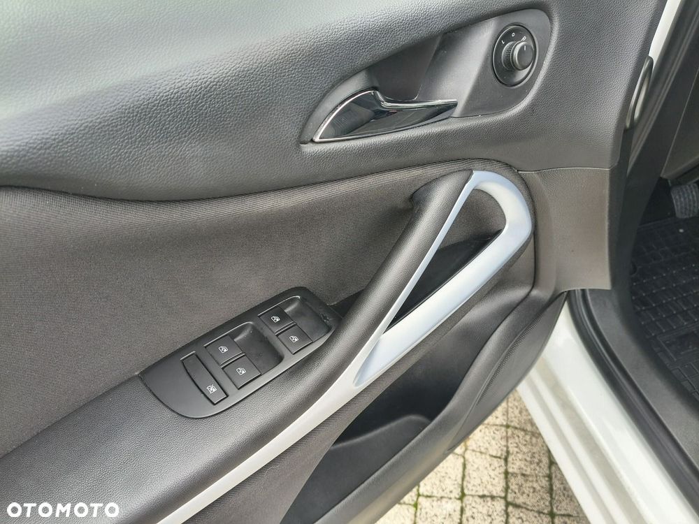 Opel Zafira 1.4 Turbo Business Edition - 14