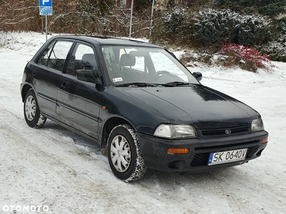 Daihatsu Charade - 12