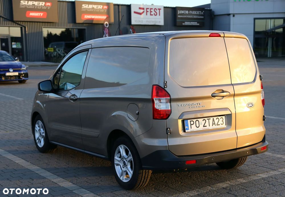 Ford Transit Courier - 5