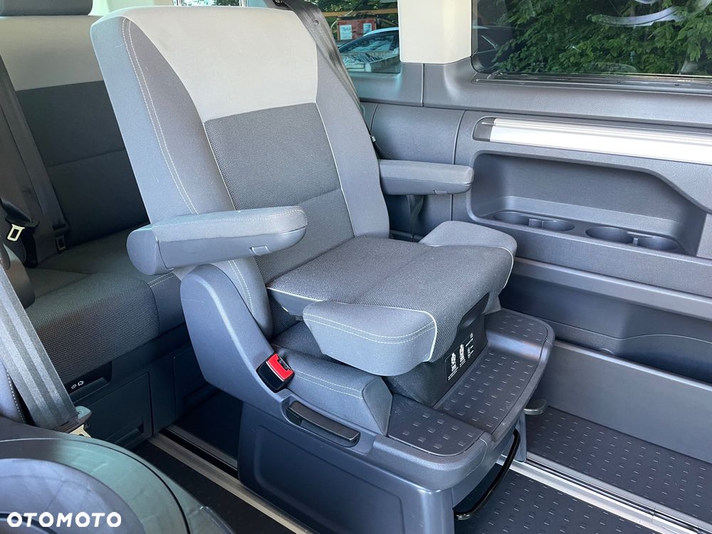Volkswagen Multivan - 16
