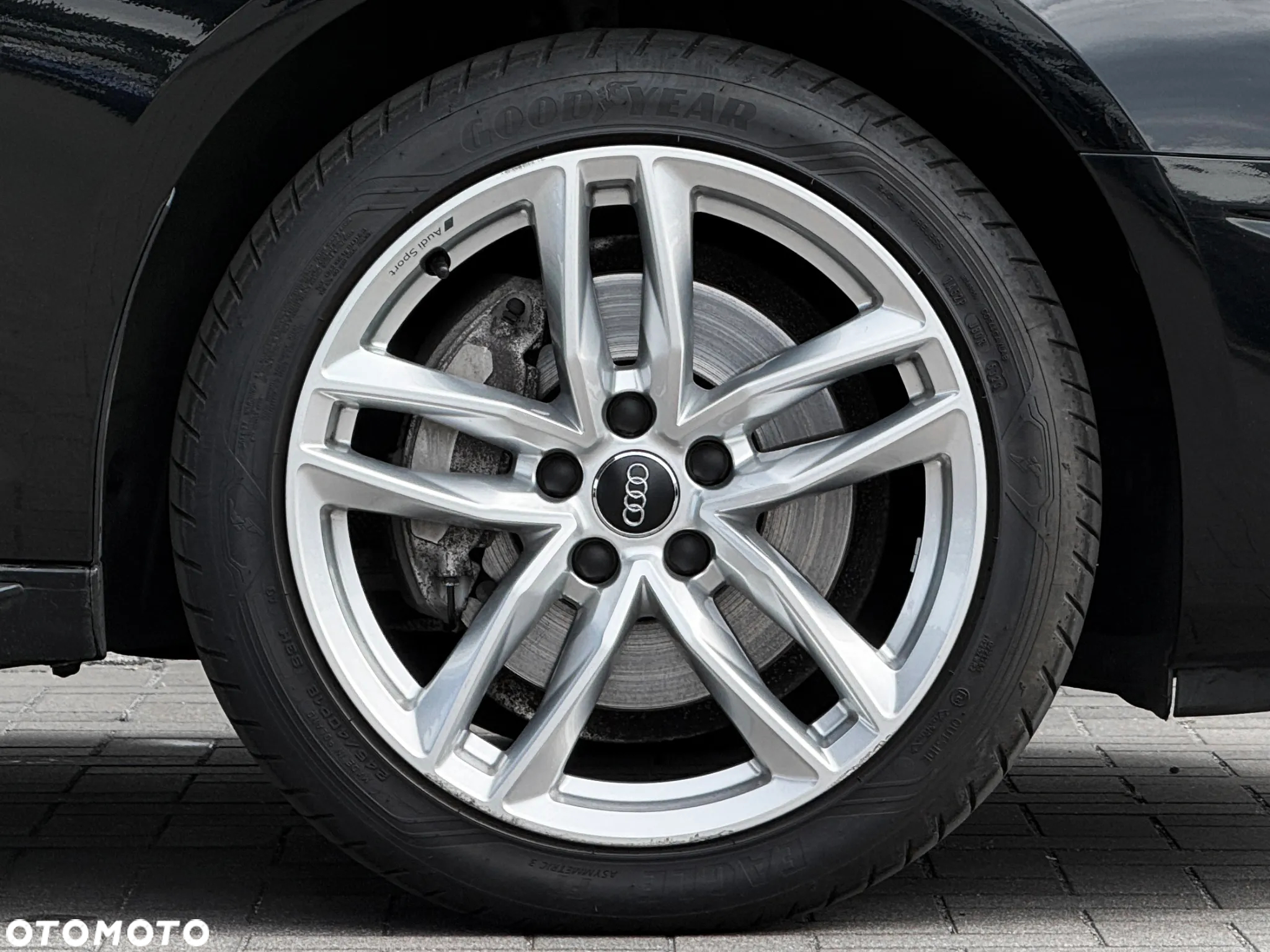 Audi A4 Avant 40 TDI S tronic - 11