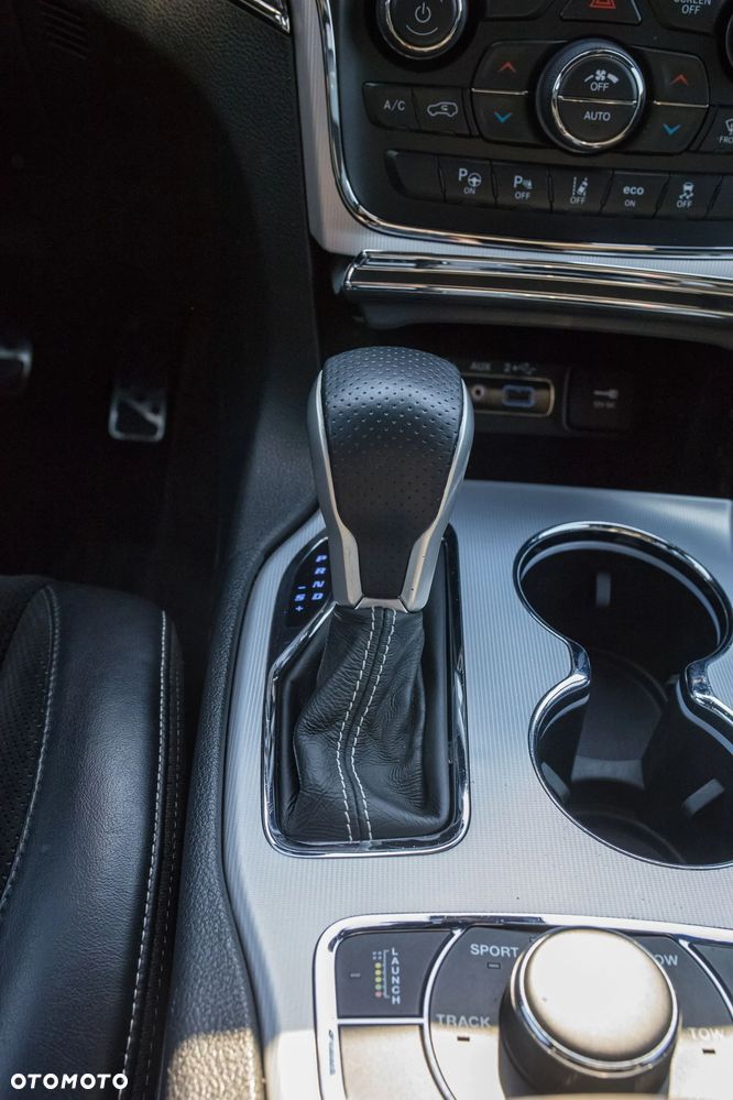 Jeep Grand Cherokee 6.4 V8 Hemi 4WD Automatik SRT - 19