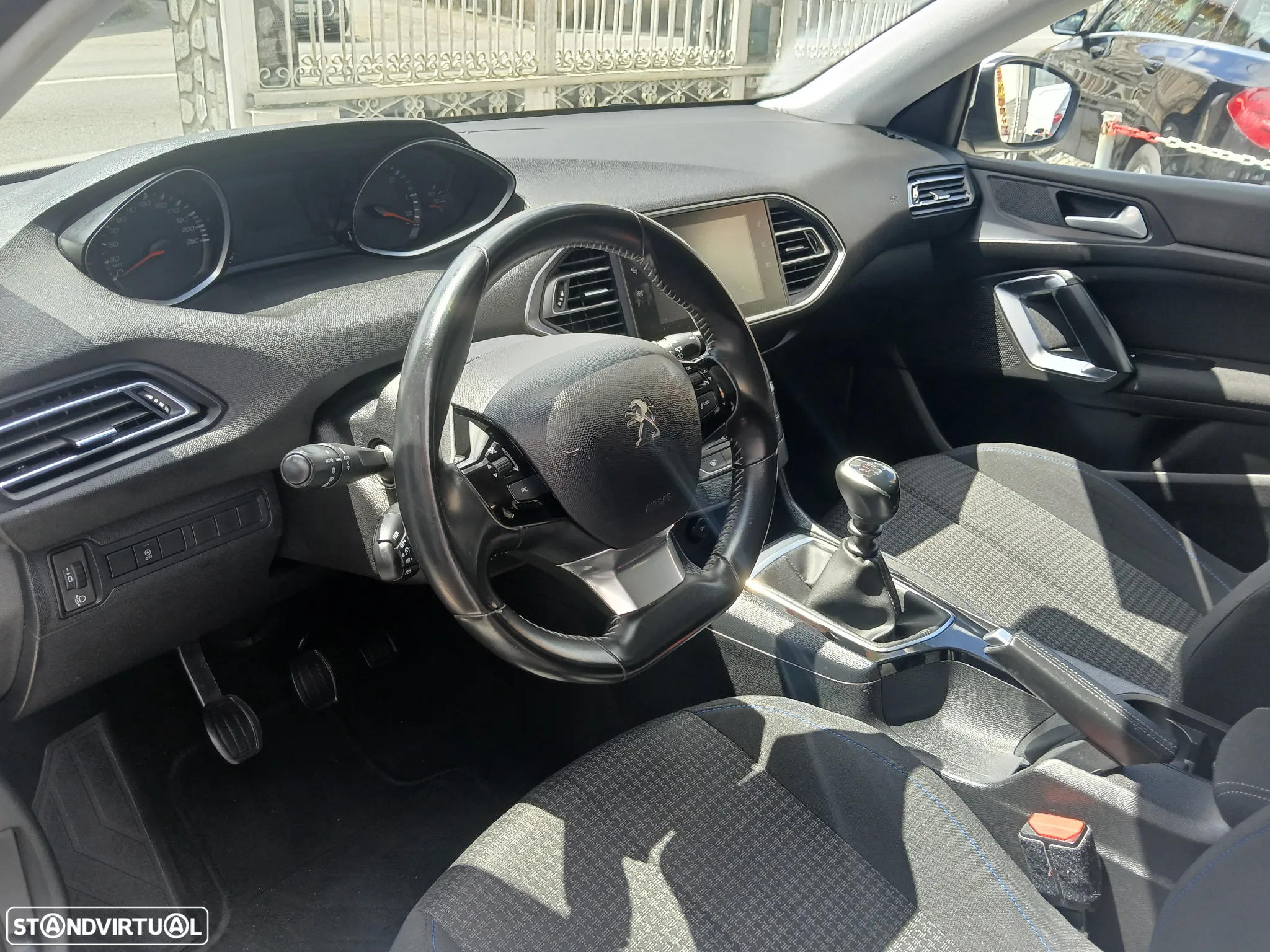 Peugeot 308 SW 1.5 BlueHDi Style - 11