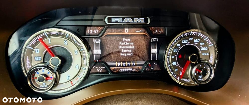 RAM 1500 Crew Cab Laramie - 4