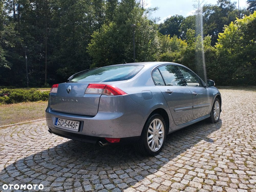 Renault Laguna 2.0 DCi FAP Initiale - 4