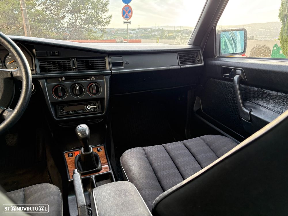 Mercedes-Benz W201 (1982-1993) 190 E 1.8 - 10