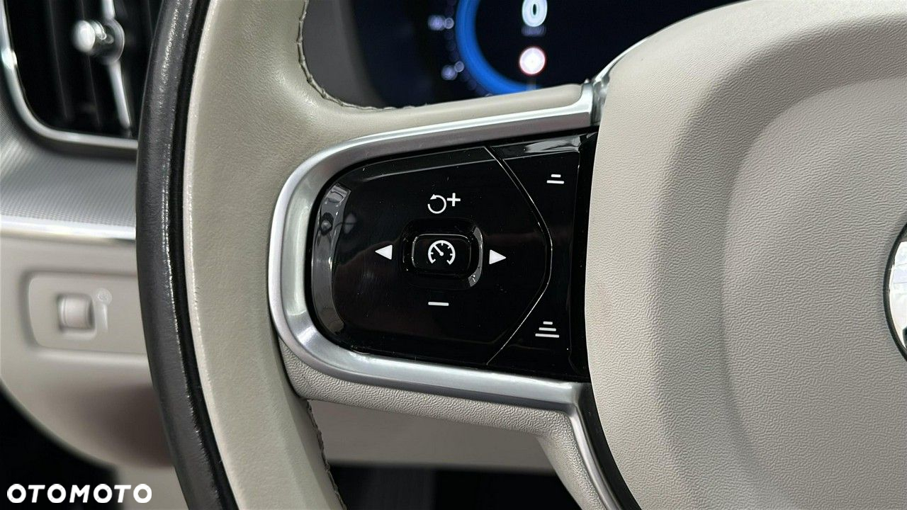 Volvo XC 60 - 23
