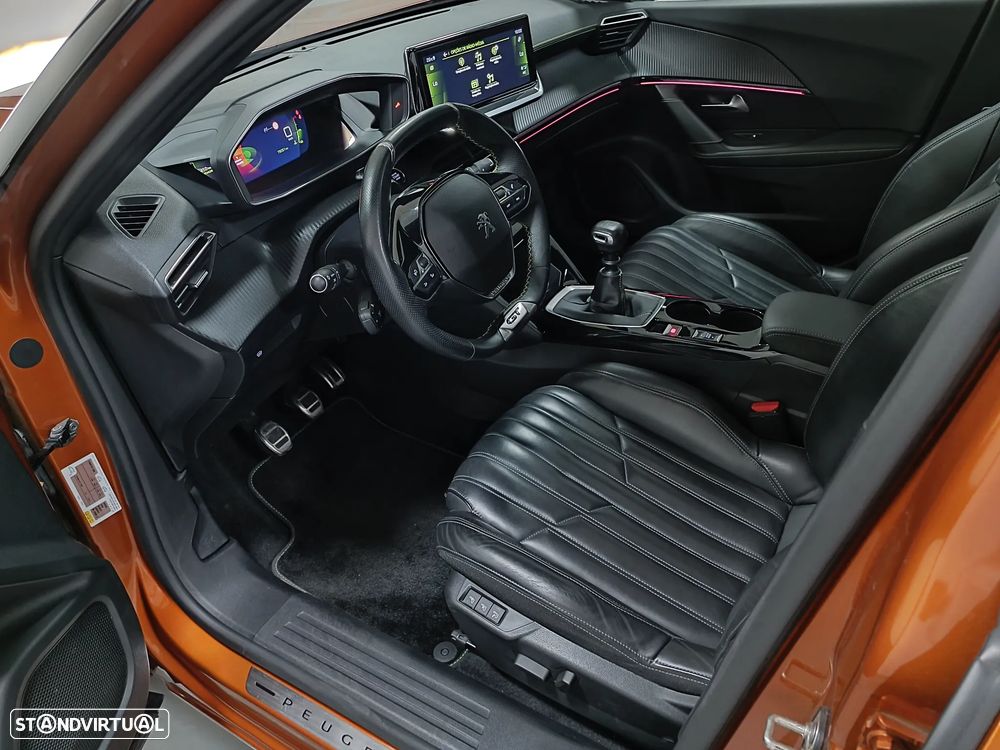 Peugeot 2008 PureTech 130 Stop&Start GT-Line Edition - 10