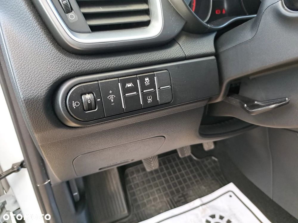 Kia Ceed 1.0 T-GDI M - 27