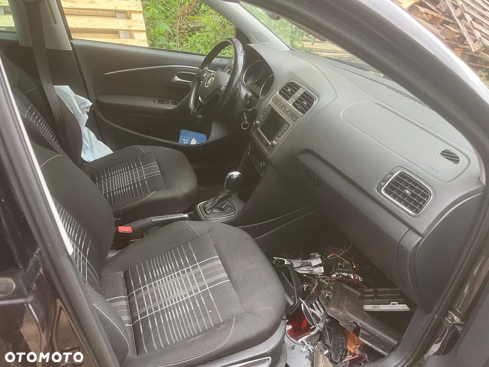 Volkswagen Polo 1.2 TSI Blue Motion Technology DSG Lounge - 11