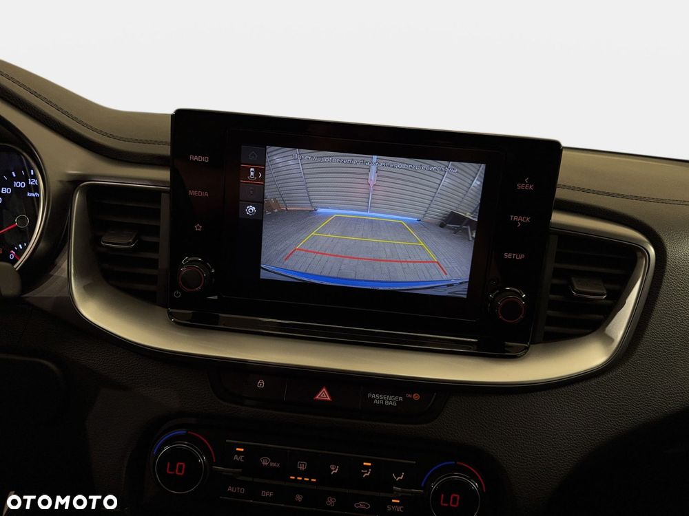 Kia XCeed - 26