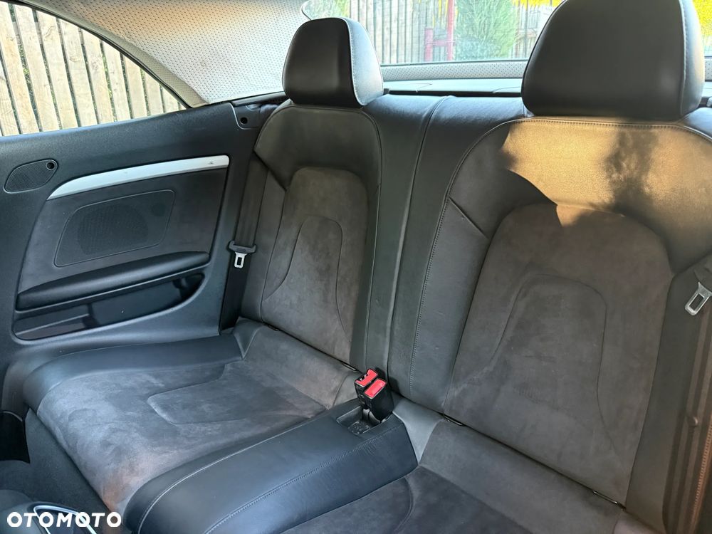 Audi A5 Cabrio 2.0 TDI DPF (clean diesel) - 12