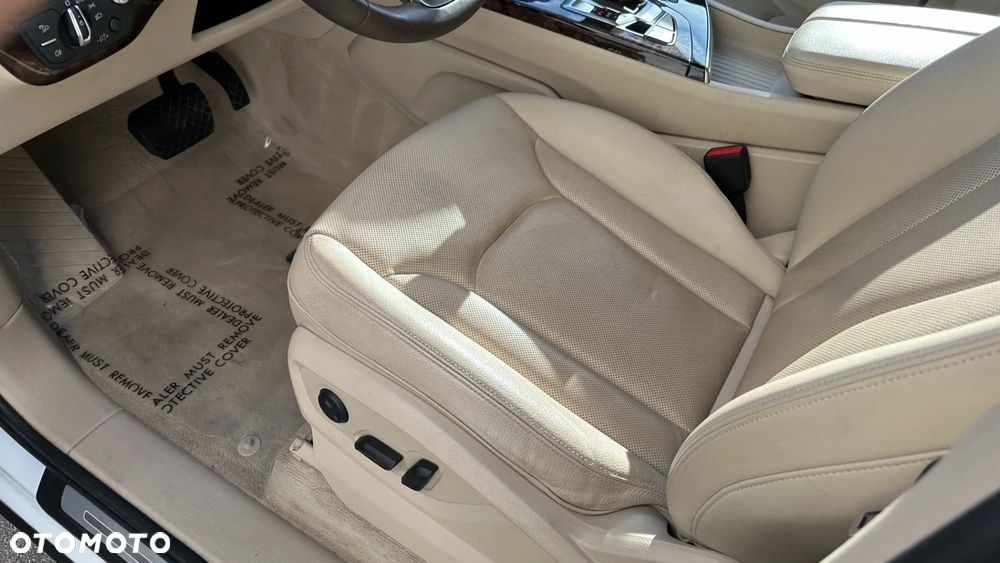Audi Q7 - 12