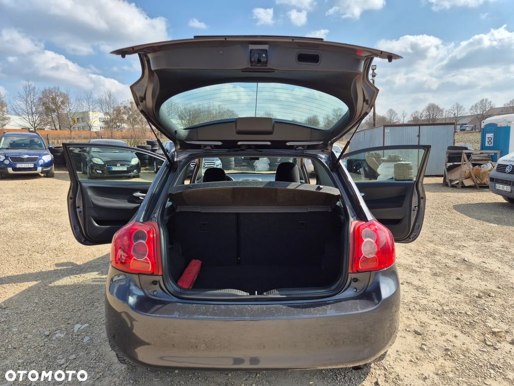 Toyota Auris 1.4 VVT-i - 10