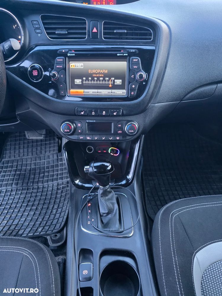 Kia Ceed 1.6 GDI DCT Platinum Edition - 11