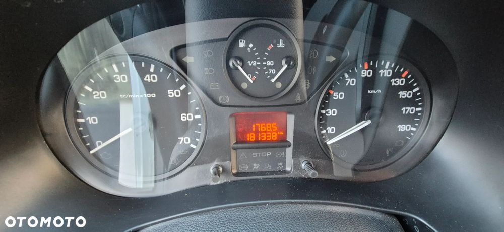 Peugeot Partner - 23