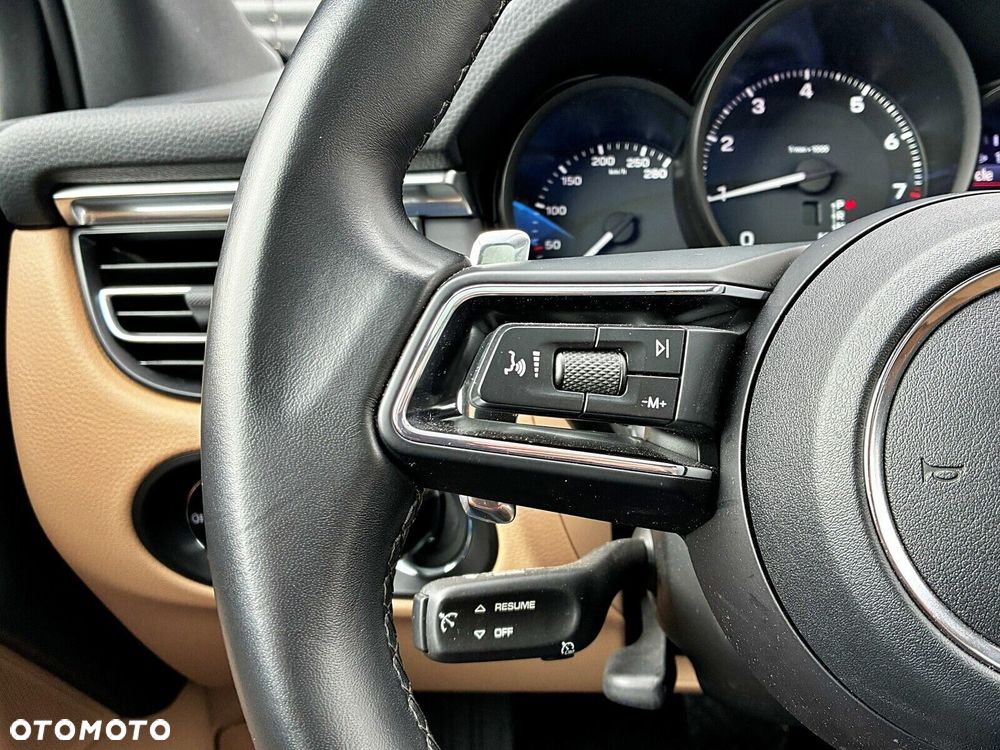 Porsche Macan - 21