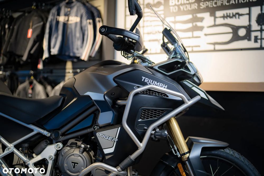 Triumph Tiger - 11