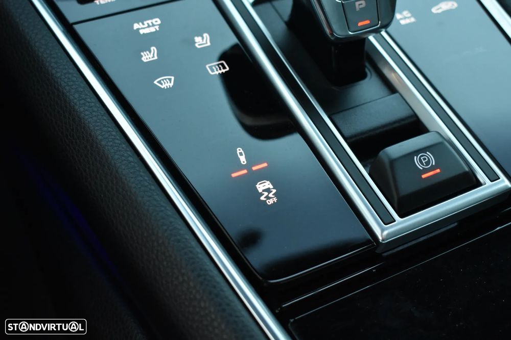 Porsche Panamera Sport Turismo 4 E-Hybrid Platinum Edition - 54